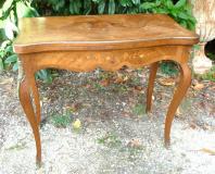 Table a jeux Louis XV en marquetterie.JPG